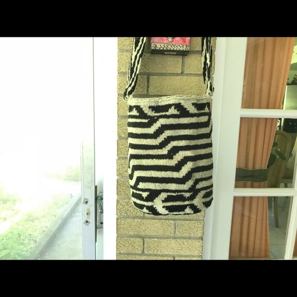 Wayuu Tribe Mochila Crossbody Bag - Picture 5 of 8
